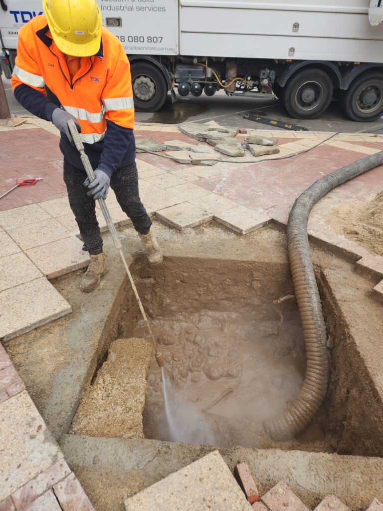 TDK non-destructive digging