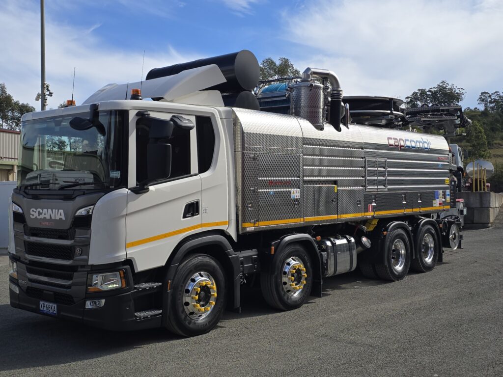 TDK industrial vacuum truck